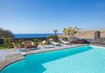 Location vacances  Province de Las Palmas - Bright And Spacious Puerto Calero Villa 3 Bedrooms Villa Viejo Dos Private Pool Wonderful Scenic Views Lanzarote-2