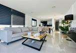 Location vacances La Marina - Lovely Holiday Home with Private Pool for 6-3