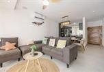 Location vacances Trou aux Biches - Comfortable House in Trou-aux-Biches with Terrace-2