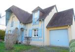 Location vacances Villers-sur-Mer - Grande Villa avec Jardin, Proche Plage et Centre de Villers-sur-Mer - Fr-1-487-310-1