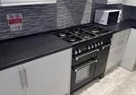 Location vacances Horley - Cosy room with en-suite-4
