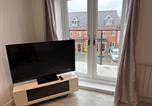 Location vacances La cathédrale Saint Michael de Coventry - Pristine Cozy 3 bed 2 bath apartment in a great location-2