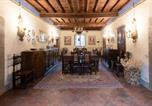 Location vacances Pieve Fosciana - Guesthost - Sillicagnana Castle Villa with Swimming Pool!-2