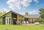 Location vacances Dronningmølle - Three-Bedroom Holiday Home In Dronningmolle-1