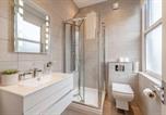 Location vacances Windsor - Central Windsor 1 Bedroom Gem,Shared Garden-2