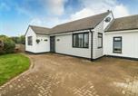 Location vacances Llanbadrig - Bwthyn Eirlys Snowdrop Cottage-1