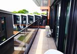 Location vacances  Nouvelle-Zélande - Stylish City Apartment Near Te Kaha-2