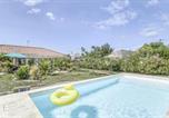 Location vacances Olonne-sur-Mer - Maison avec piscine pour 6 personnes-1