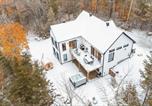Location vacances Rigaud - New chalet with spa and sauna - Le Naturozen-1