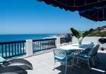 Location vacances Shaka’s Rock - Santorini at Beachfront Apartments in Shakas Rock-1