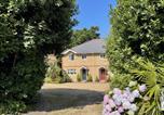 Location vacances Shanklin - 3br Cosy Coastal Cottage with Wifi Parking-1