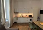 Location vacances  Province de La Spezia - Via Del Teatro Station Apartment-4