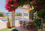 Location vacances Lagos (São Sebastião) - Elegant Mediterranean Villa with Private Pool-1