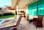Location vacances Porto Seguro - Casa com 5 Quartos e área gourmet em condomínio-3