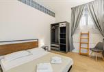 Location vacances Florence - Giardino della Fortezza Modern Apt x6 with Patio-4