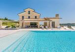 Location vacances Marches - Villa Ada by Mmega-1