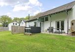 Location vacances Storrs - Elm - Woodland Cottages-2