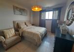 Location vacances Latour-Bas-Elne - Appartement Confortable avec Vue, Wifi et Climatisation - Fr-1-776-122-2