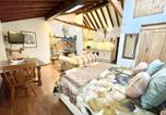 Location vacances Llanllechid - Couples Retreat at Peaceful Farm Stay near Snowdonia-4
