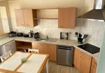 Location vacances Walcourt - Charming Studio in Charleroi City Center, 75 m² with Terrace-2