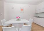 Location vacances Ličko-Senjska - Villa Star 3. centrally located ap. with a pool-2