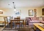 Location vacances  Quechee Gorge - Blissful Two bedroom Two bathroom Highridge A9 Condominium for Sport Center-4
