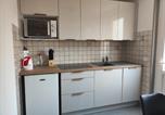 Location vacances Ortaffa - Appartement rénové avec clim, piscine, Wifi et parking à Palau-del-Vidre - Fr-1-776-108-3