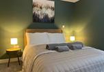 Hôtel Daventry - Kingsley Gardens Luxury Apartments-1