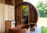 Location vacances Kinrooi - Wellness Villas with sauna, outdoor bath and shower, Parc Maasresidence Thorn-1