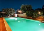 Location vacances Castellana Grotte - Helloapulia The Olive Retreat - Family Villa with Pool and Tennis, minutes from Local Dining, Pet Friendly-4