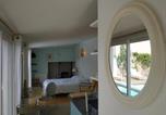 Hôtel Castries - Chambre studio indépendante au calme vue sur piscine-1