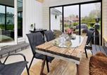Location vacances Stenungsund - 8 person holiday home in K Llek Rr-3