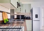 Location vacances  Gare de Walsall - 4br Walsall home,Parking,Wifi , M6 Links-4