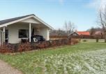 Location vacances Hejlsminde - 3 Bedroom Awesome Home In Hejls-1