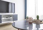 Location vacances  Marne - Appartement Lumineux avec Wifi au Cœur de Reims - Fr-1-870-25-3