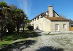 Location vacances Deux-Jumeaux - Gîte Les Petites Landes - Piscine privée proche plages-2