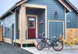 Location vacances Hoquiam - Sea Stars & Stripes Beach Cottage-3