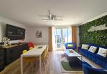 Location vacances Isles-sur-Suippe - Camden - Extérieur et parking-3