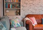 Location vacances  Royaume-Uni - Waterside Cottage by the sea - Broadford-3