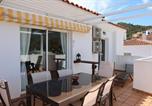 Location vacances Júzcar - Spacious Penthouse with Balcony-1