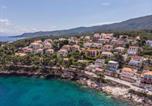Location vacances Jelsa - Apartments and Room Caric-1