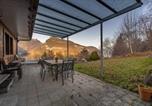 Location vacances Kandergrund - 2 Villas with Lake and Mountain View 15 Minutes to Interlaken-4