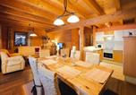 Location vacances Hopfgarten im Brixental - Scenic Stay in Feriendorf Wildschönau Chalet-4
