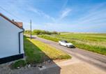 Location vacances Weybourne - Fridays Barn-2