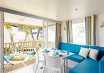 Location vacances Airoux - Zecamping 3 dog friendly avec piscine au bord du lac de la Thésauque-1