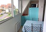 Location vacances Blonville-sur-Mer - Charmant 2 pièces rénové près de la plage avec parking - Fr-1-712-77-2