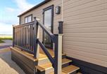 Location vacances Bacton - Paws By The Sea-2