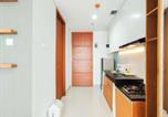 Location vacances Bandung - Serene and Cozy Studio Dago Suites Apartment By Travelio-3