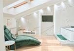 Location vacances Zemun - Hedonist-Kapije Lounge & Stay-1