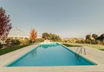 Location vacances Lourosa - Amazing Pool Apartments by Vacationy-3